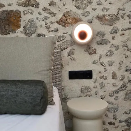 Lustro Boutique Hotel *